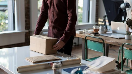 Efficiëntie verhogen in e-commerce met slimme koerierdiensten